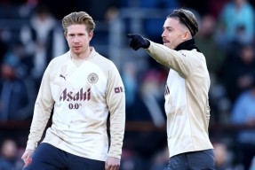 关于C罗焦点对战，德布劳内与30激战美国队分钟，战术调整胜负难料！比赛高潮迭起的信息-九游游戏平台