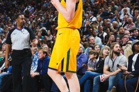 风云突变犹他爵士转会期更衣室发声，英超版图或变，更衣室稳定，心理建设被强调的简单介绍-jiuyou游戏中心